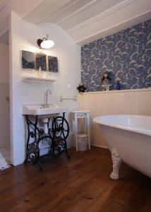 B&B / Chambre d'hôtes le clos saint François le bourg 43500 Beaune-sur-Arzon Auvergne