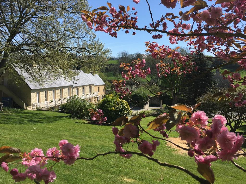 B&B / Chambre d'hôtes Le Clos Saint Jean 5 Rue De La Mer 14520 Sainte-Honorine-des-Pertes