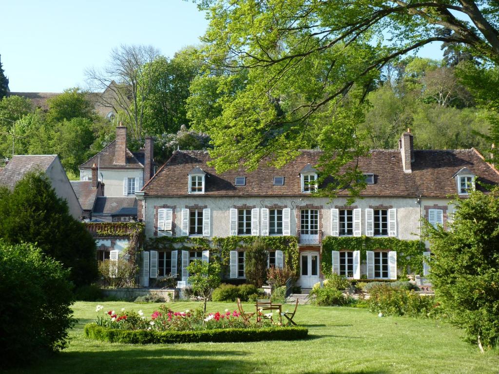 B&B / Chambre d'hôtes Le Clos Saint Nicolas 150 rue Paul Doumer 45220 Château-Renard