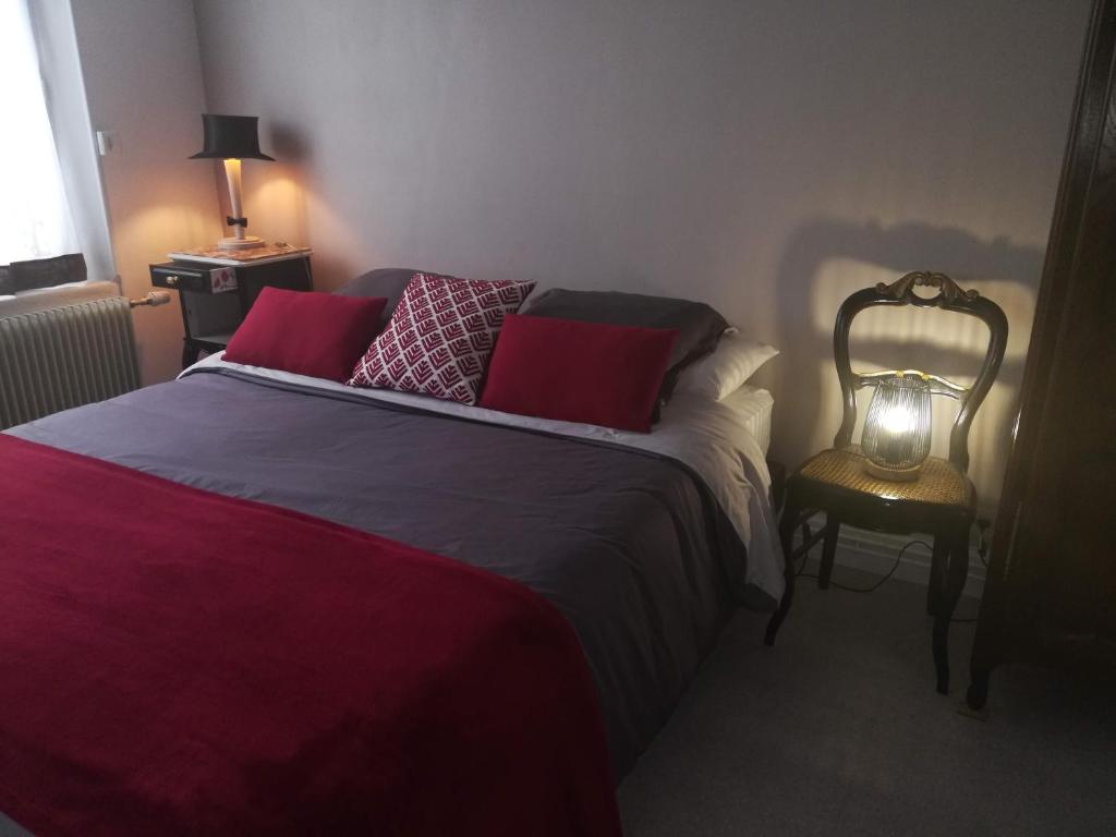 B&B / Chambre d'hôtes Le Coq en pâte 43 Rue Henri Millet 10100 Romilly-sur-Seine