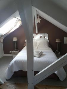 B&B / Chambre d'hôtes Le Coq En Pate 20 rue Jules Ferry (Flamicourt) 80200 Péronne Picardie