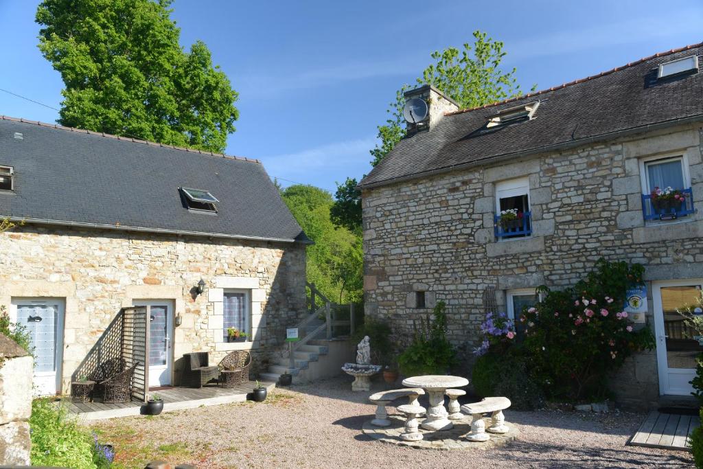 B&B / Chambre d'hôtes Le Domaine du Pont Canon 11 route du Pont Canon 22860 Plourivo