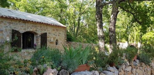 Le Donjon des Combes et son Spa