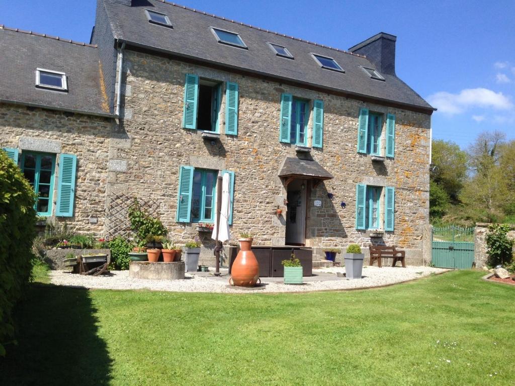 Le Douétaux chambres d'hotes 35190 La Baussaine