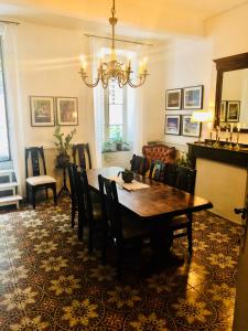 Le Flamant Rouge Guesthouse