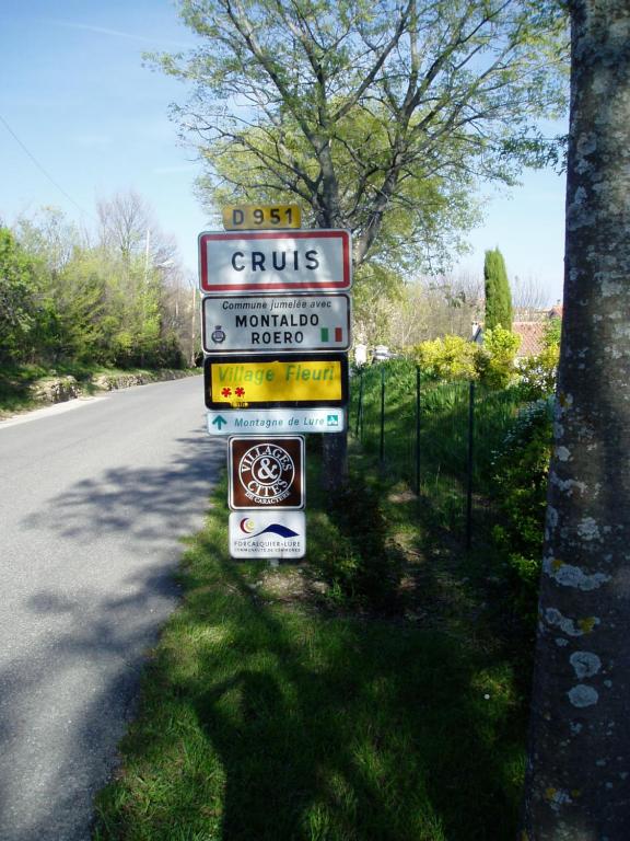 B&B / Chambre d'hôtes Le Grangeon La Palisse 04230 Cruis