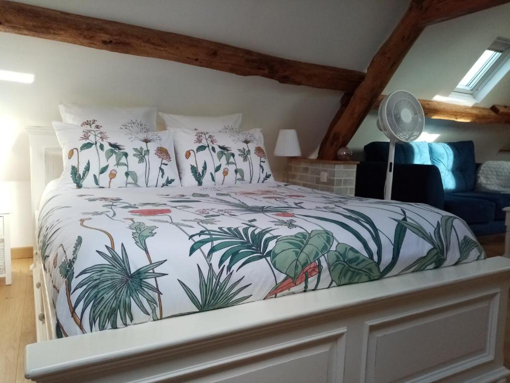 B&B / Chambre d'hôtes Le Grenier D'Isafil 11 Route d'Epivent 76790 Bordeaux-Saint-Clair