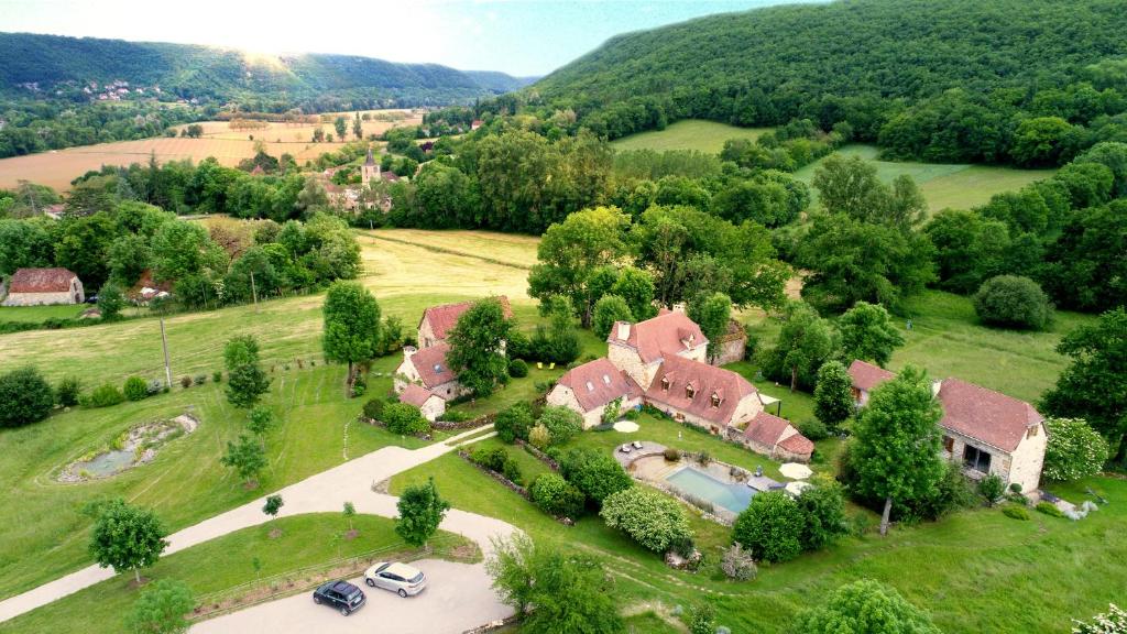 B&B / Chambre d'hôtes Le Hameau du Quercy 385 route du Mas de Graves 46160 Frontenac