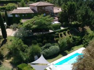 B&B / Chambre d'hôtes Le Jardin de Celina Ancien chemin d'Allemagne 04210 Valensole Provence-Alpes-Côte d\'Azur