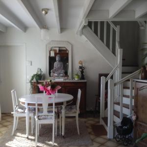 B&B / Chambre d'hôtes Le Jardin des Poules 12 rue Emile Beus 76540 Thiétreville Normandie