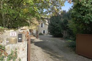 B&B / Chambre d'hôtes Le Lavoir de Meziat 33 Rue de Méziat 71680 Vinzelles Bourgogne