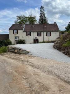 B&B / Chambre d'hôtes Le Manoir de Cocelle 10 rue de cocelle 71150 Paris-lʼHôpital Bourgogne