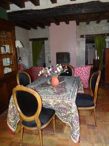 B&B / Chambre d'hôtes Le Manoir des Roches 1  les Roches 86420 Saires -1