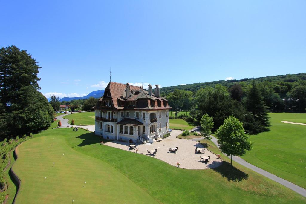 B&B / Chambre d'hôtes Le Manoir du Golf 1016 Rue du Chablais 74500 Publier