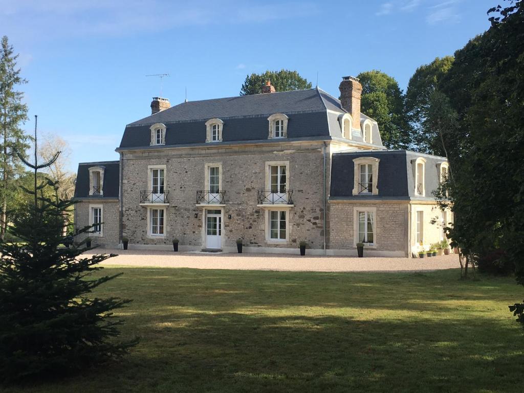 Le Manoir du Ribardon Lieu dit le Ribardon, 61210 Neuvy-au-Houlme