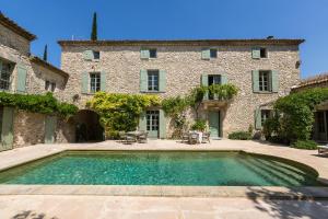 B&B / Chambre d'hôtes Le Mas de la Chapelle 6 Place de l'Eglise 30190 Sainte Anastasie - Aubarne Languedoc-Roussillon