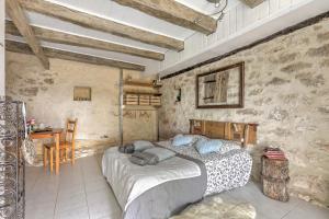 Le Mas Des Papillons B&B