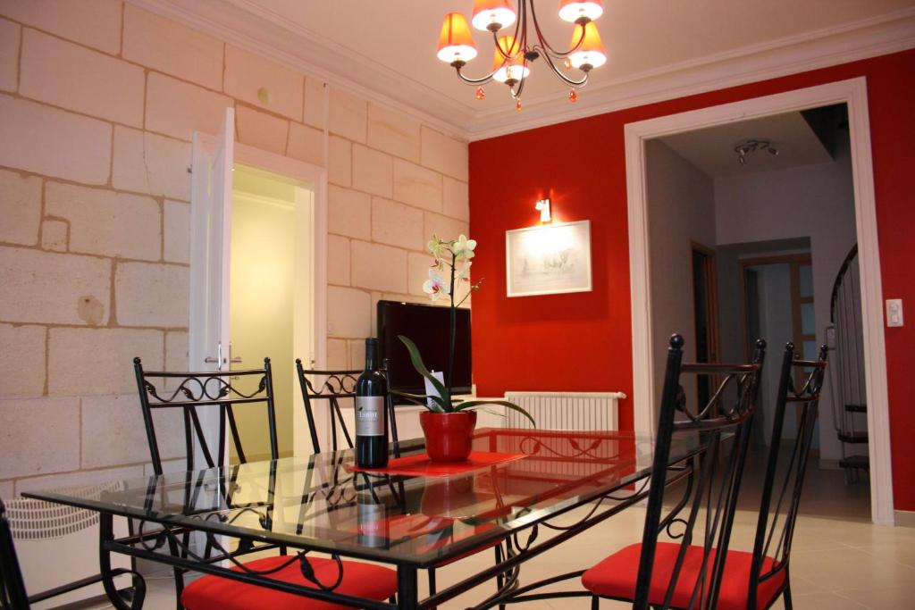 B&B / Chambre d'hôtes Le Médoc de Maxou 19 rue principale 33460 Lamarque