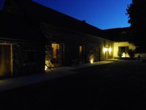 B&B / Chambre d'hôtes Le Mont de la Paix 2 Rue des Prairies Le Bourg 58110 Montapas Bourgogne