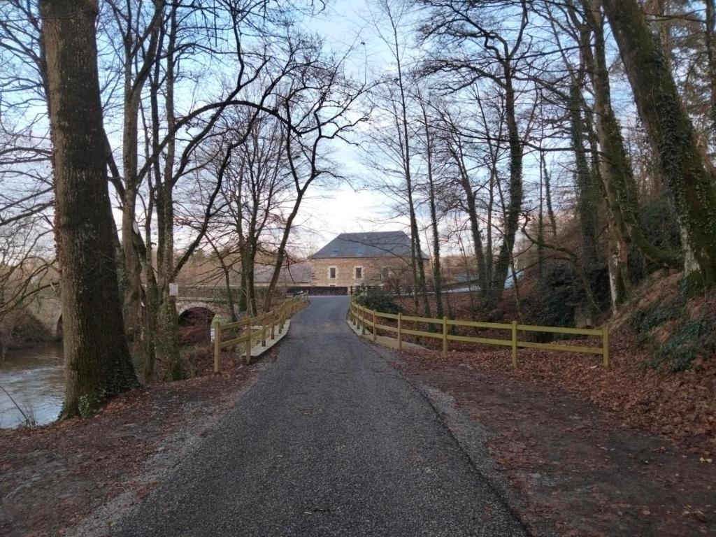 Le Moulin De Bretigneul Moulin de Bretigneul, 35500 Saint-Aubin-des-Landes