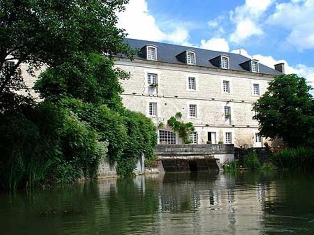 Le Moulin de Poilly 1 Rue Des Fossés, 89310 Poilly-sur-Serein