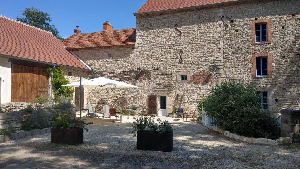 Le Moulin des Valignards - Chambres d'hôtes lieu-dit les valignards, 03450 Vicq