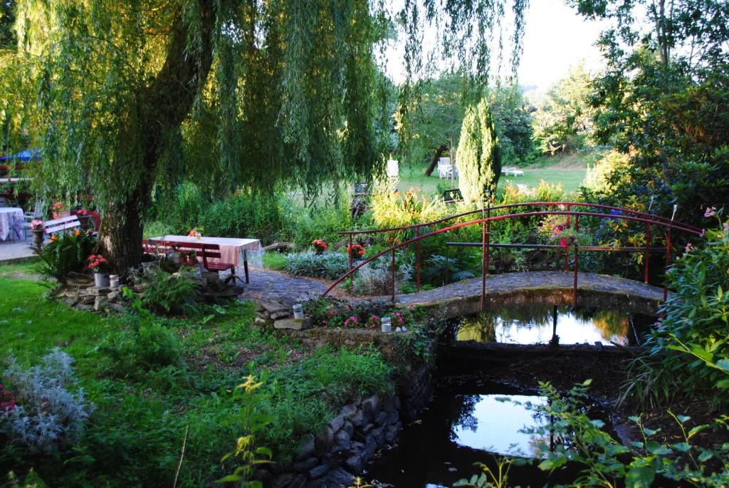 B&B / Chambre d'hôtes Le Moulin du Bignon Le Pont du Bignon 35580 Lassy
