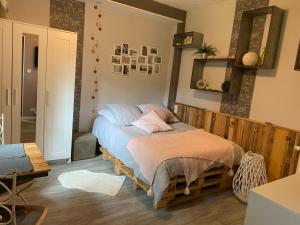 B&B / Chambre d'hôtes Le nid de cigognes 63 Rue Principale 67340 Menchhoffen Alsace