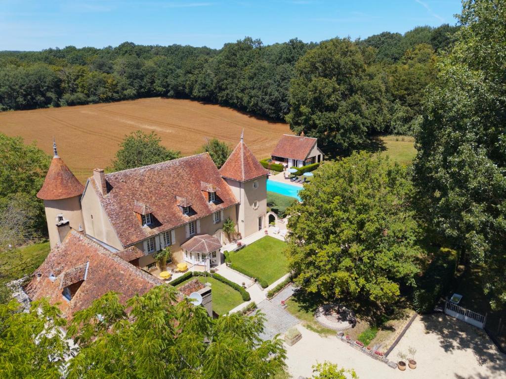 Le Petit Chateau De Sainte Colombe Le petit chateau de sainte colombe, 36110 Bouges-le-Château