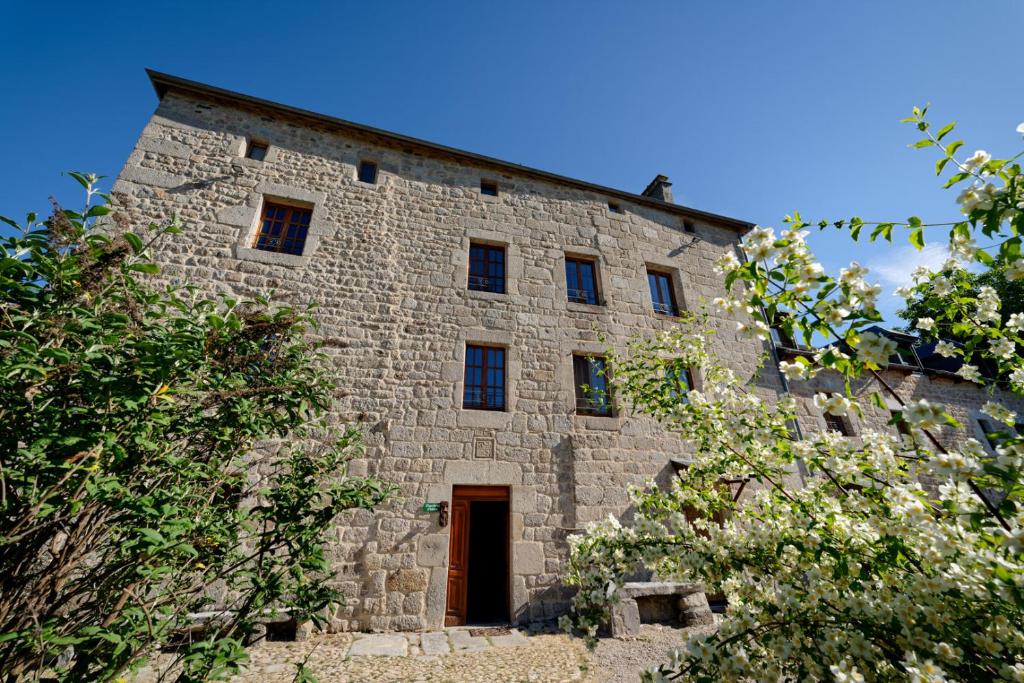 B&B / Chambre d'hôtes Le petit château du Villard Le petit château du Villard Le Villard 48140 48140 Le Malzieu Forain
