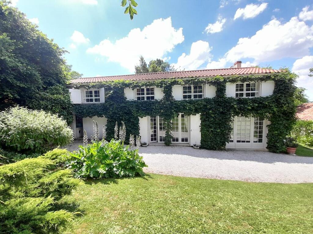 B&B / Chambre d'hôtes Le Petit Massigny 2 Massigny 85770 Velluire