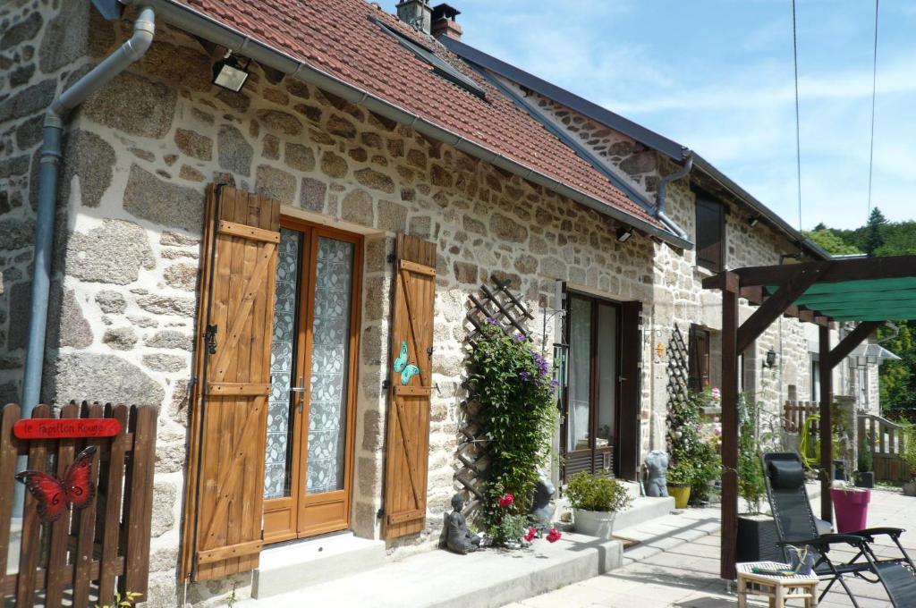 B&B / Chambre d'hôtes le Petit Papillon Bussy Varache le Petit Papillion 87120 Eymoutiers