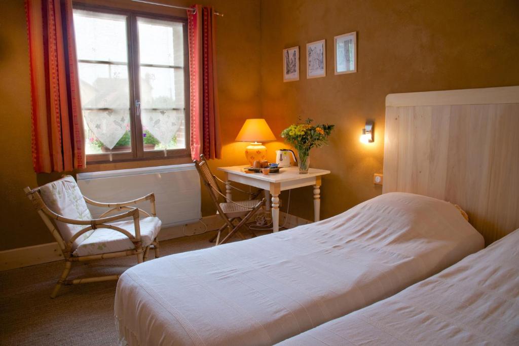 B&B / Chambre d'hôtes Le Petit Saint-Julien 22 rue du petit Saint-Julien 10800 Saint-Julien-les-Villas