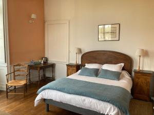 B&B / Chambre d'hôtes Le Plessis Château du Plessis route de nantes 44700 Orvault Pays de la Loire