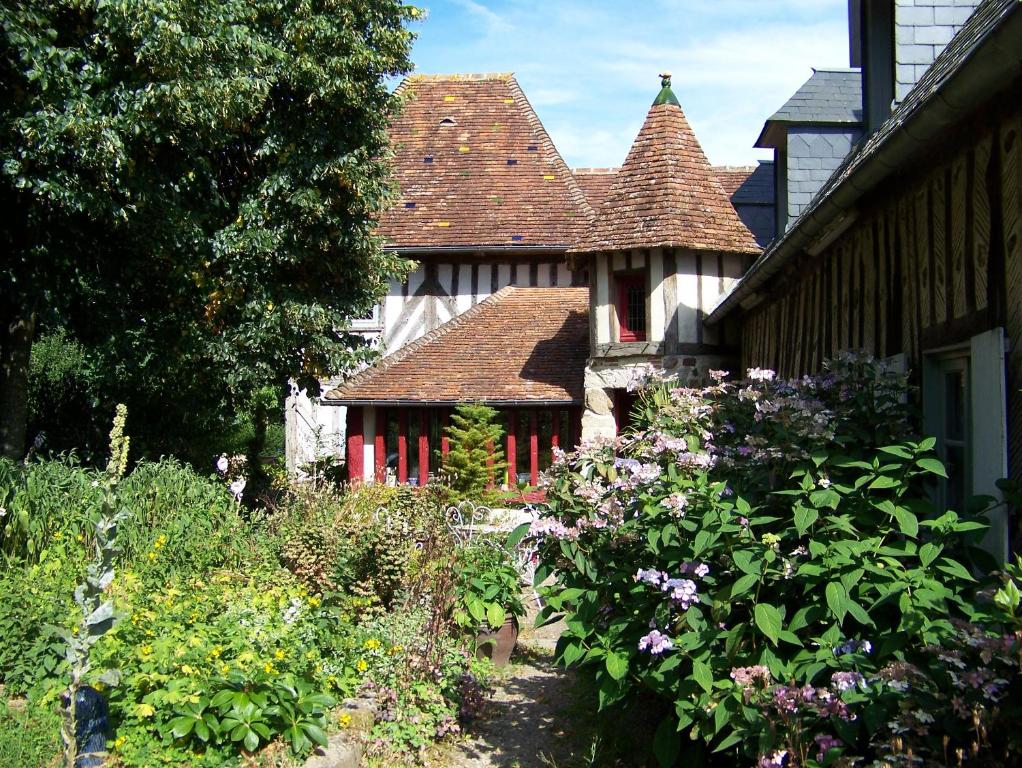 B&B / Chambre d'hôtes Le Pommenial de la Hérissonnière la herissonniere 61470 Saint-Aubin-de-Bonneval