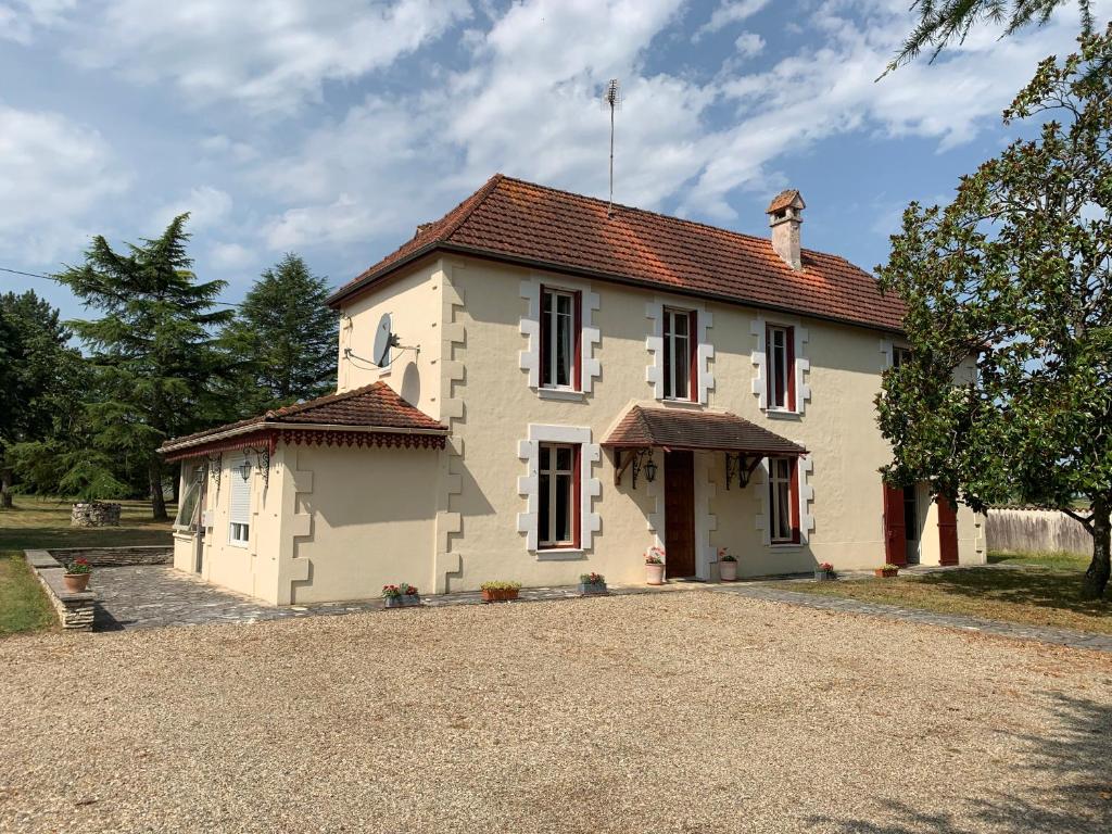 B&B / Chambre d'hôtes Le Pontet 1451,Route de Marmande Le Pontet 47800 Miramont-de-Guyenne