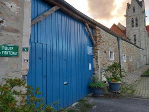 B&B / Chambre d'hôtes le Portail bleu 2 Route de Fontenay 77610 Châtres Île-de-France