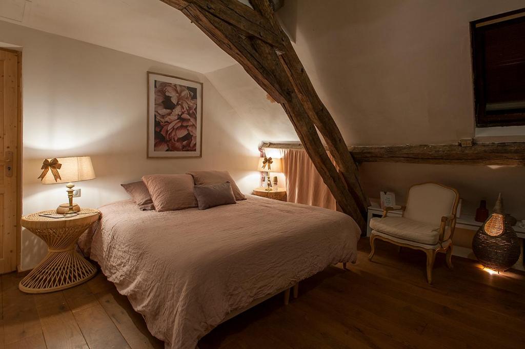 B&B / Chambre d'hôtes LE PRESBYTERE 3 Rue de la Cure 58350 Chasnay