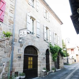 B&B / Chambre d'hôtes Le Pressoir Rue Sénéchal 46100 Cardaillac Midi-Pyrénées