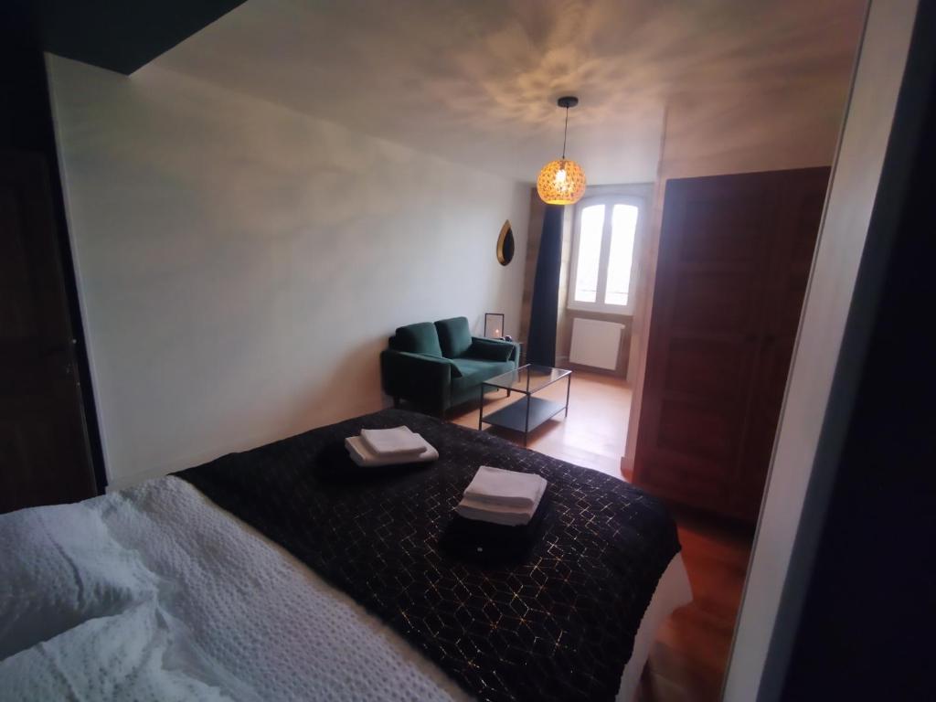 B&B / Chambre d'hôtes Le Pressoir Rue Sénéchal 46100 Cardaillac