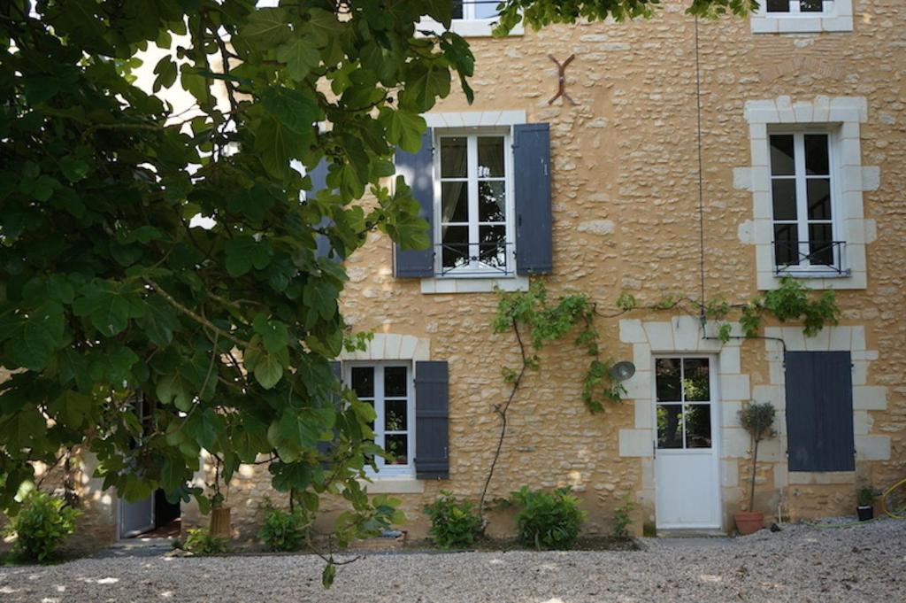 Le Prieuré 2 place Lucien Boré, 49430 Lézigné