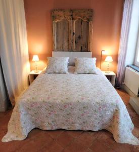 B&B / Chambre d'hôtes Le Prieure Saint Louis 2 Rue Des Écoles 11800 Floure Languedoc-Roussillon