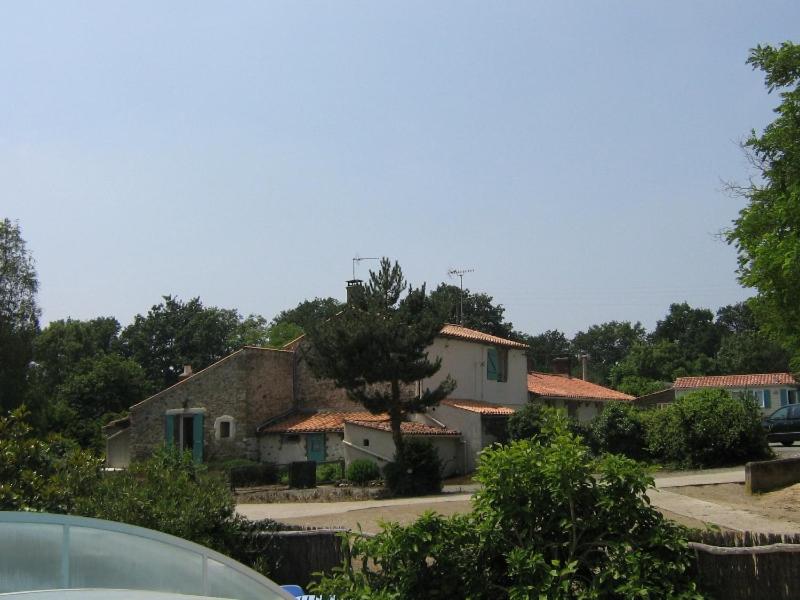 B&B / Chambre d'hôtes Le Puy Babin chambres familiales à la ferme Le Puy Babin 85150 Saint-Mathurin