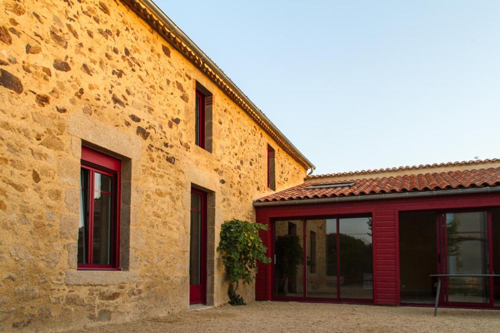 Le Puy Carmin - Chambre d'hôtes avec jacuzzi 53bis Rue de la Vendée, 85130 Bazoges-en-Paillers