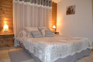 B&B / Chambre d'hôtes Le Refuge 468 Chemin Des Immouladous 84550 Mornas Provence-Alpes-Côte d\'Azur