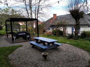 B&B / Chambre d'hôtes Le Relais des Capucines Largnac 78 Avenue de la Libération 15210 Largnac Auvergne