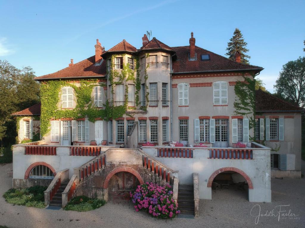 Le Relais du Doubs en Bourgogne 26 Rue du Chapot, 71350 Ciel