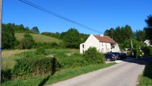 B&B / Chambre d'hôtes Le Repos Coquelicot 15 Rue des Maraîchers, Montillot 89660 Montillot Bourgogne