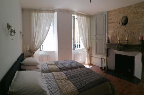 LE TABELLION