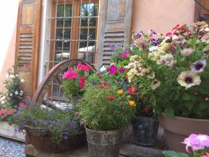 Le Val d'Ailleurs
